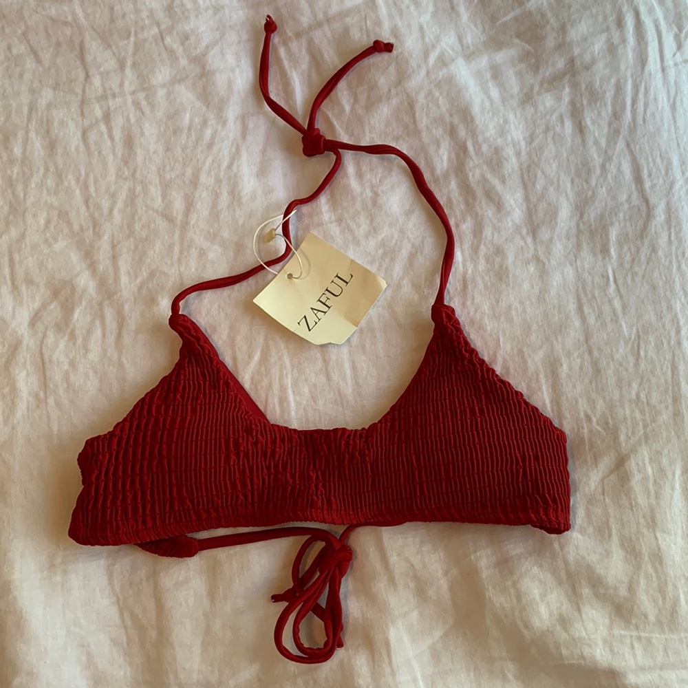 NWT❗️ZAFUL ribbed red halter bikini top